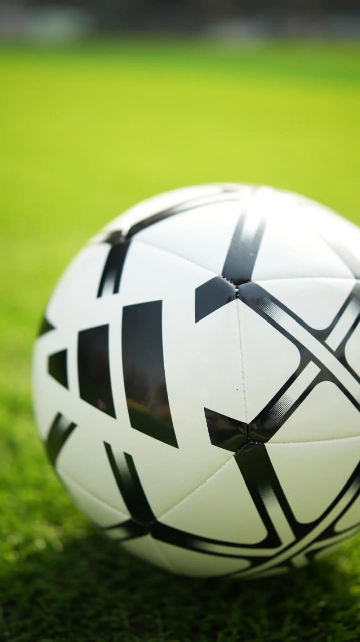 资深球迷深度分析场景